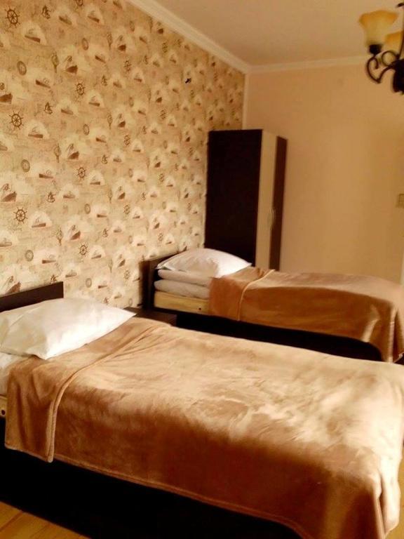 Red Stone Guest House Stepantsminda Room photo