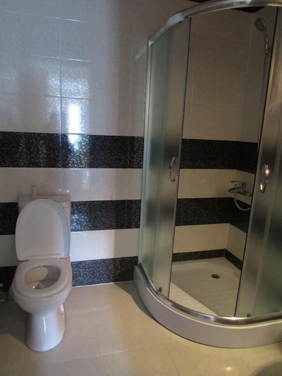 Red Stone Guest House Stepantsminda Room photo