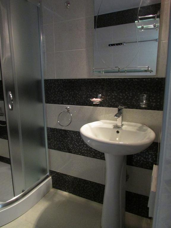 Red Stone Guest House Stepantsminda Room photo